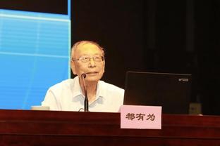 沃格尔：杜兰特过去4-5场的防守很努力 他帮助限制了英格拉姆